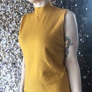 18/20 - Gold/Mustard Mock Neck Top
